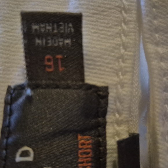 White Denim Women's Shorts - Picture 4 of 4